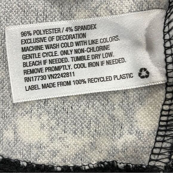 Scoop neck long sleeve floral knee length dress - Picture 11 of 13